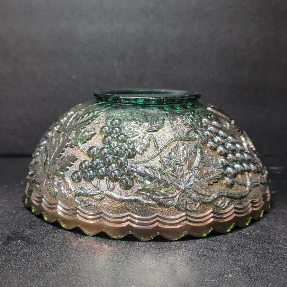Imperial Glass Helios Carnival Bowl, Leaf & Grape Scalloped Edge Centerpiece - Thumbnail 9