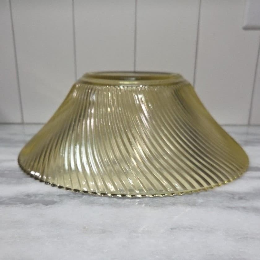 Federal Glass Amber Diana Serving Bowl, Vintage Yellow Swirl Pattern Centerpiece - Thumbnail 10