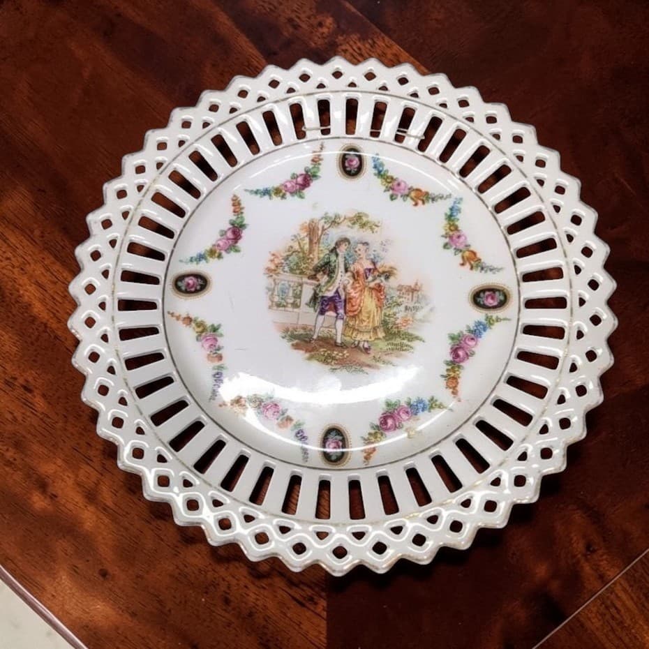Viennese Lace Porcelain Plate, Pierced Rim with Scalloped Gold Edge, Tableware