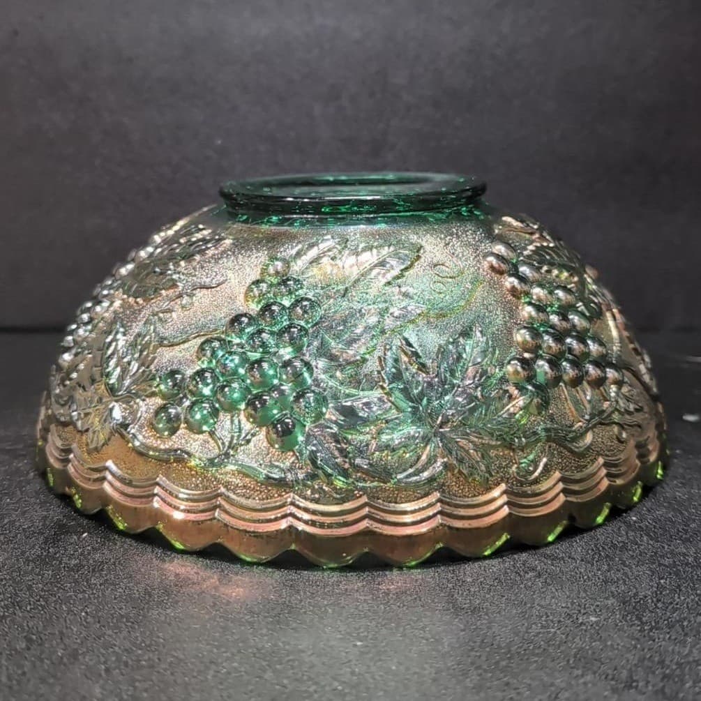 Imperial Glass Helios Carnival Bowl, Leaf & Grape Scalloped Edge Centerpiece - Thumbnail 7