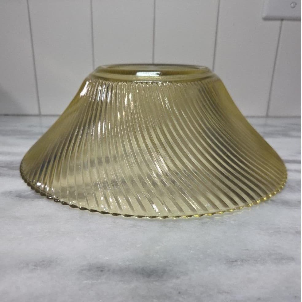 Federal Glass Amber Diana Serving Bowl, Vintage Yellow Swirl Pattern Centerpiece - Thumbnail 7