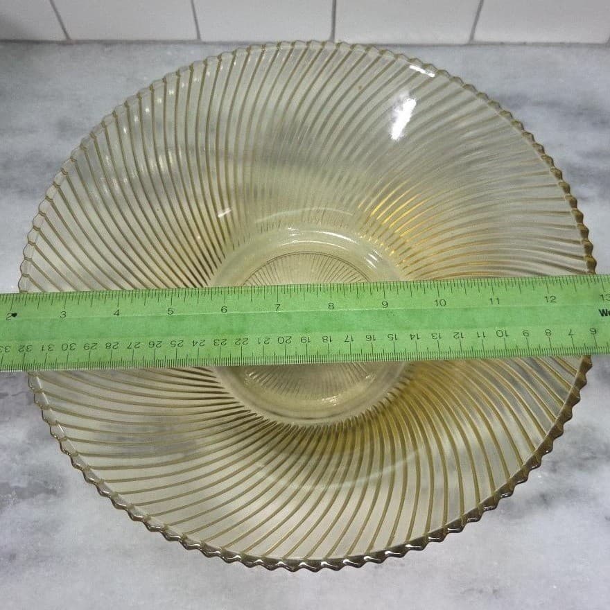 Federal Glass Amber Diana Serving Bowl, Vintage Yellow Swirl Pattern Centerpiece - Thumbnail 5