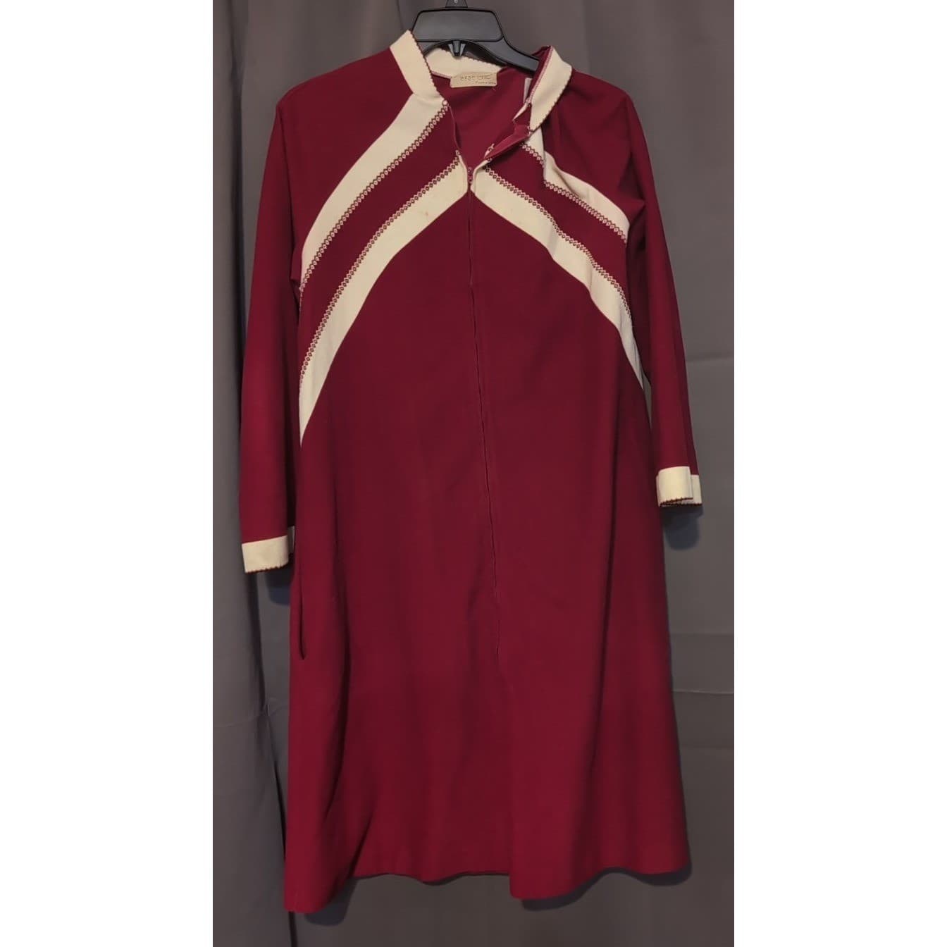 Vassarette Women's Medium Red Zip Nightgown, Vintage Sleepwear Striped Nightgown - Thumbnail 3