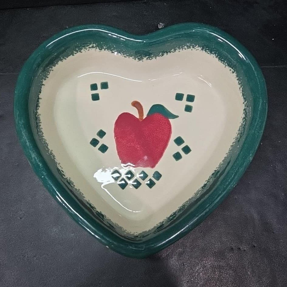 Heart Shaped Stoneware Bakeware, Vintage Country Apple Design, Casserole Dish - Thumbnail 3