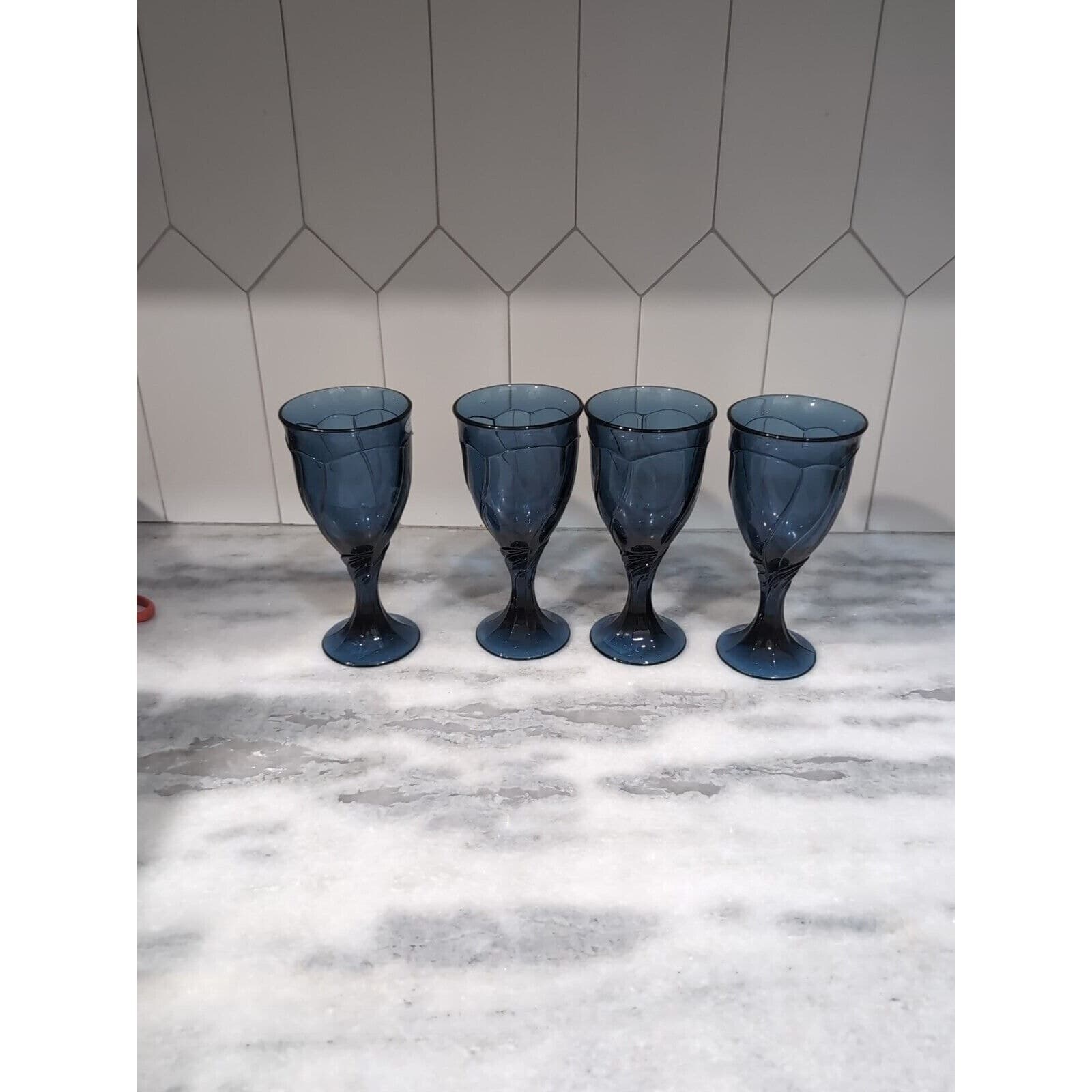 Noritake Blue Swirl Wine Glasses Set, Vintage, Set of 4, NIB, Elegant Glassware - Thumbnail 5