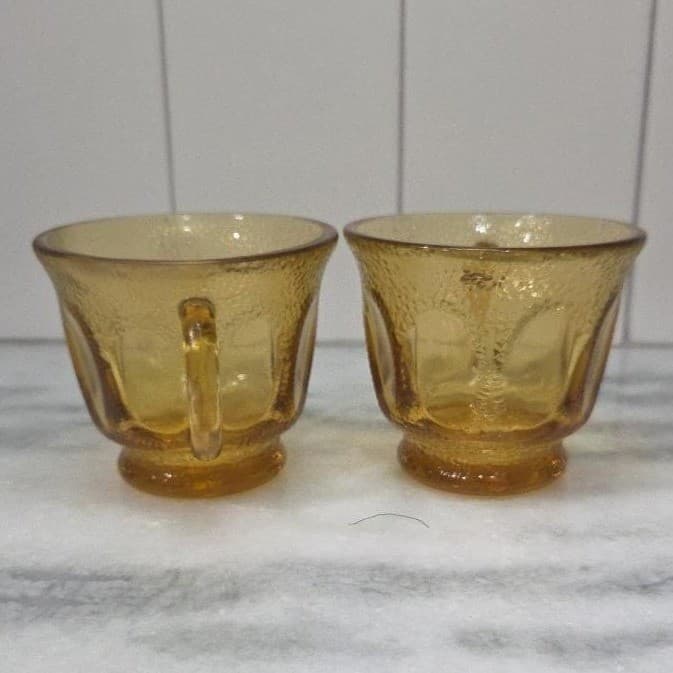 Hazel Atlas Amber Teacups, Set of 2, Golden Pebblestone Vintage Pressed-Glasses - Thumbnail 5