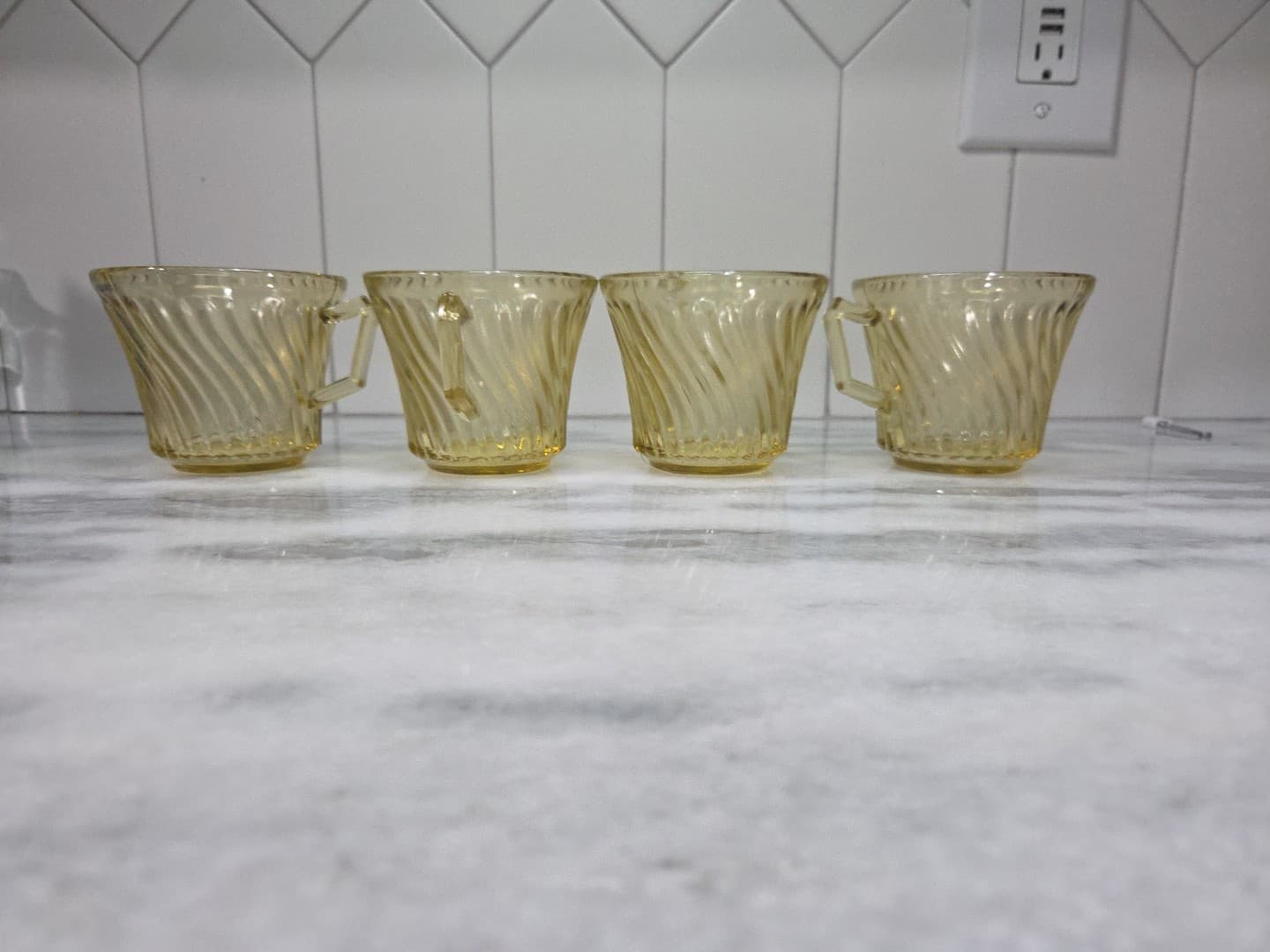 Federal Glass Diana Amber Yellow Coffee Cups, Set of 4, Vtg Twisted Optic Glass - Thumbnail 3