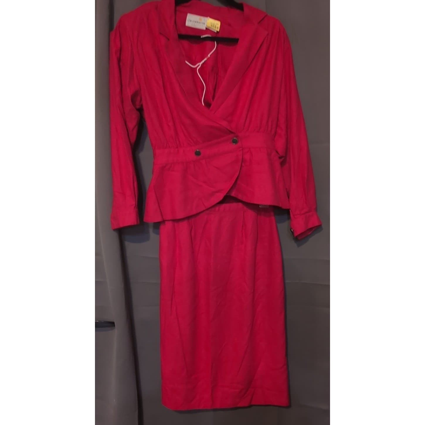 Liz Claiborne Red Silk Suit Dress, Size 8 Petites, Vintage Double Breasted Dress - Thumbnail 4