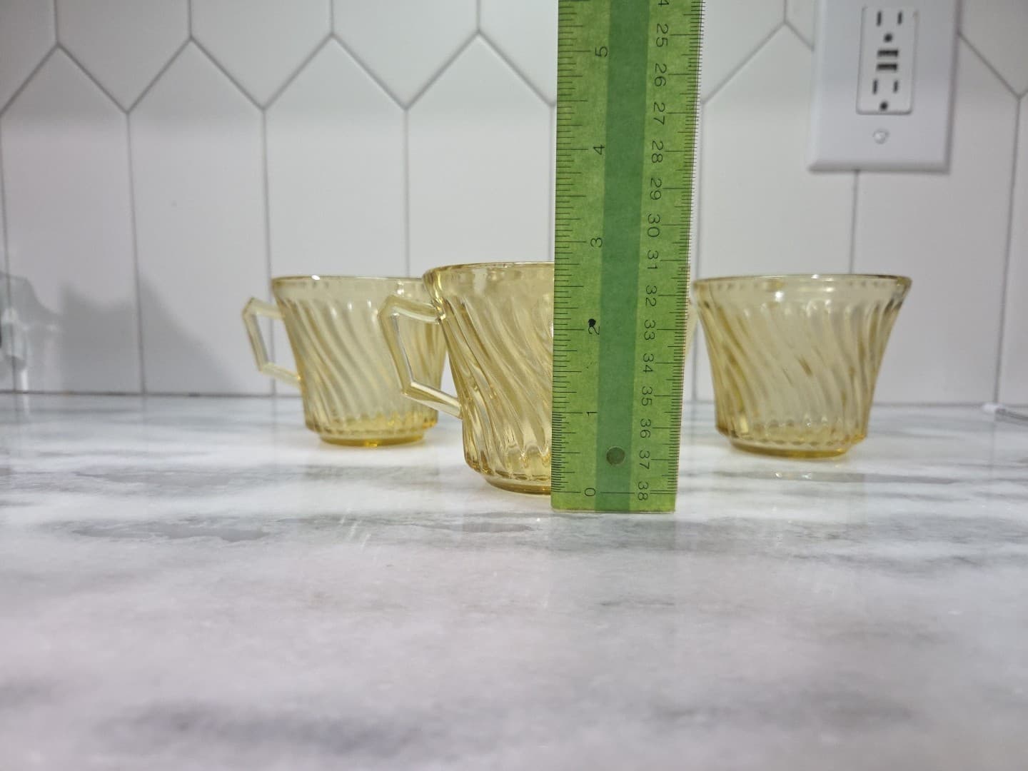 Federal Glass Diana Amber Yellow Coffee Cups, Set of 4, Vtg Twisted Optic Glass - Thumbnail 8