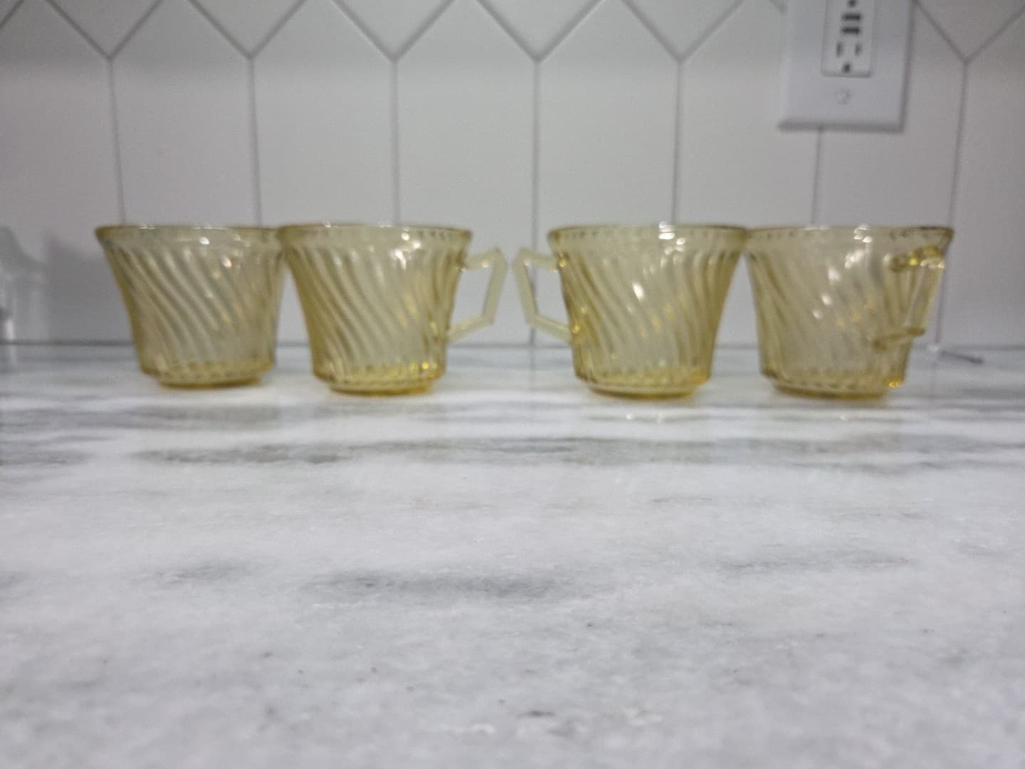 Federal Glass Diana Amber Yellow Coffee Cups, Set of 4, Vtg Twisted Optic Glass - Thumbnail 2