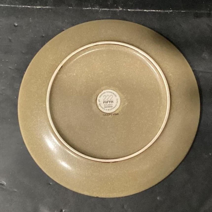 222 Fifth Grapevine Salad Plates, Set of 4, Vintage Purple Grapes Dinnerware - Thumbnail 4