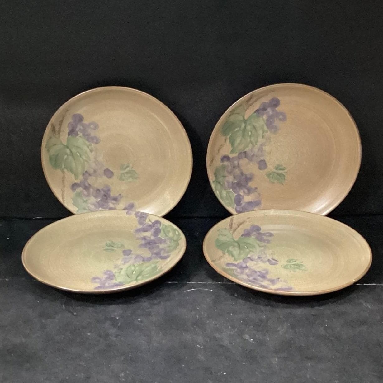 222 Fifth Grapevine Salad Plates, Set of 4, Vintage Purple Grapes Dinnerware - Thumbnail 2