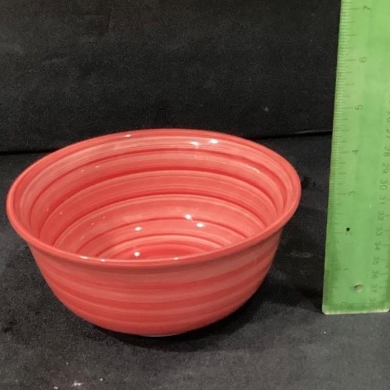 Swirl Hand-Painted Cereal Bowl, Vintage Salmon Pink Glossy Ceramic Dinnerware - Thumbnail 3