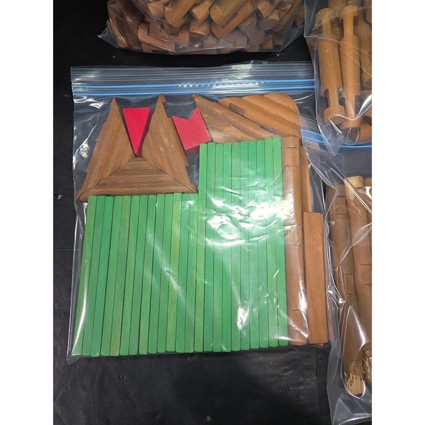 Tumble Tree Timbers Limited Edition Lincoln Logs & Wagon, Vtg Case, 300+ Pieces - Thumbnail 13