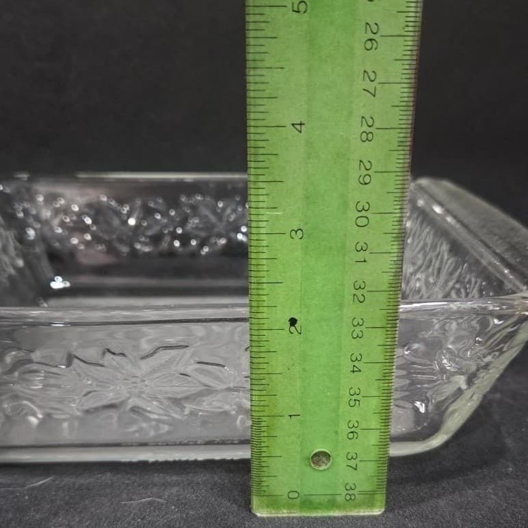 Princess House Fantasia 8X8 Casserole Dish, Vintage Frosted Poinsettia Bakeware - Thumbnail 4