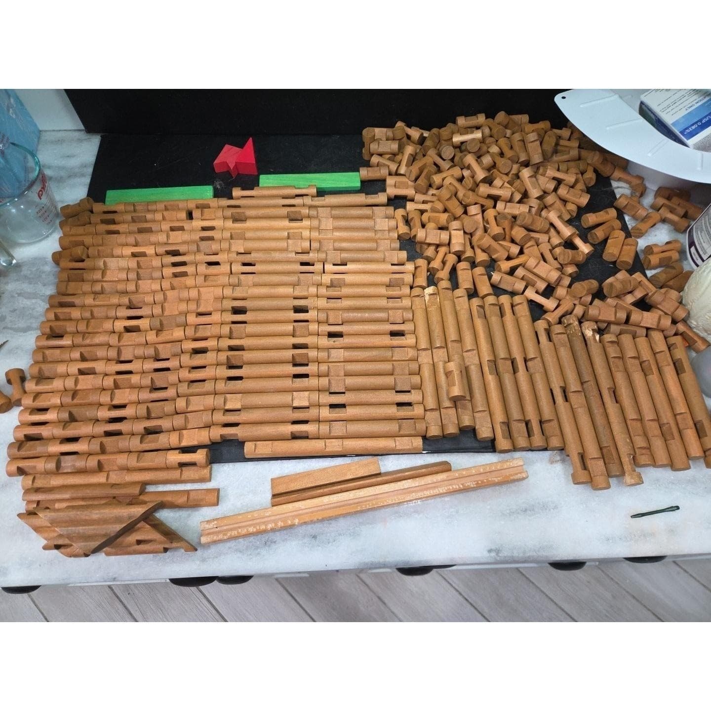 Tumble Tree Timbers Limited Edition Lincoln Logs & Wagon, Vtg Case, 300+ Pieces - Thumbnail 6