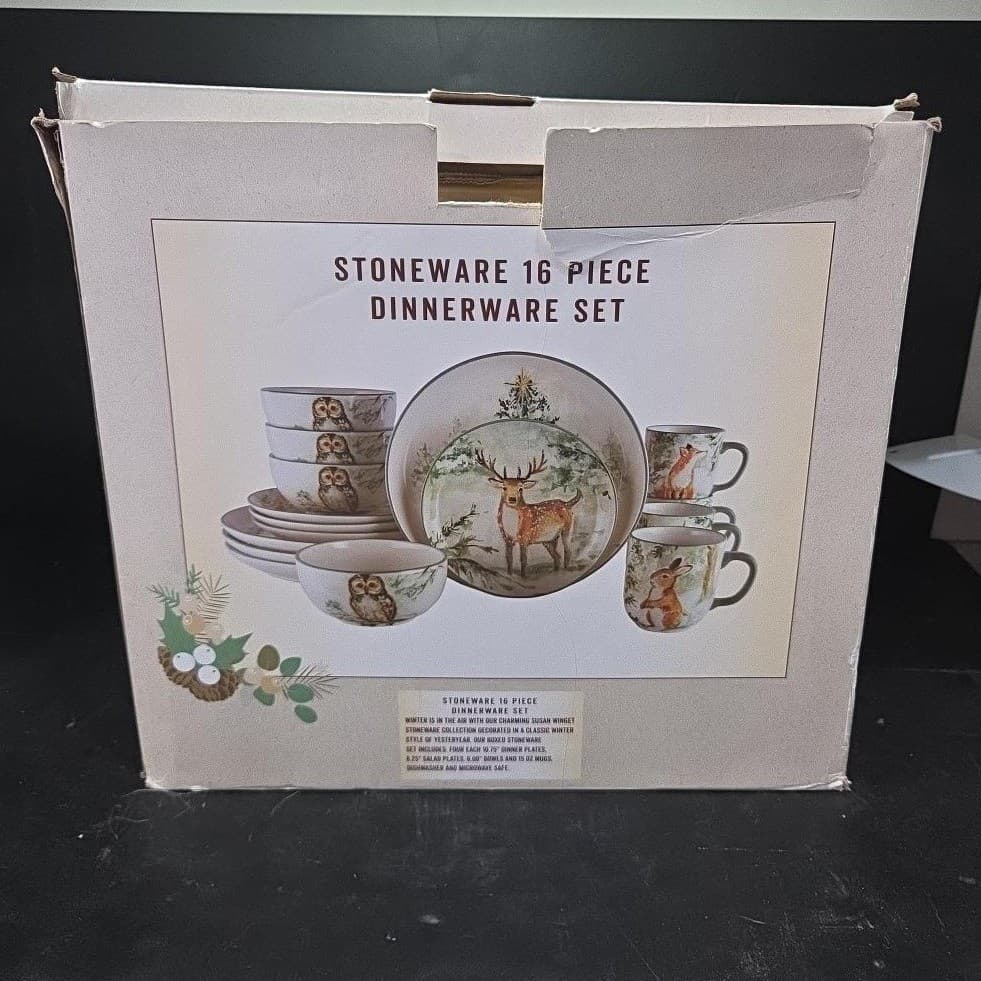 Cracker Barrel Susan Winget Winter Woodland Tableware, 16 Pieces, Forest Animals - Thumbnail 2