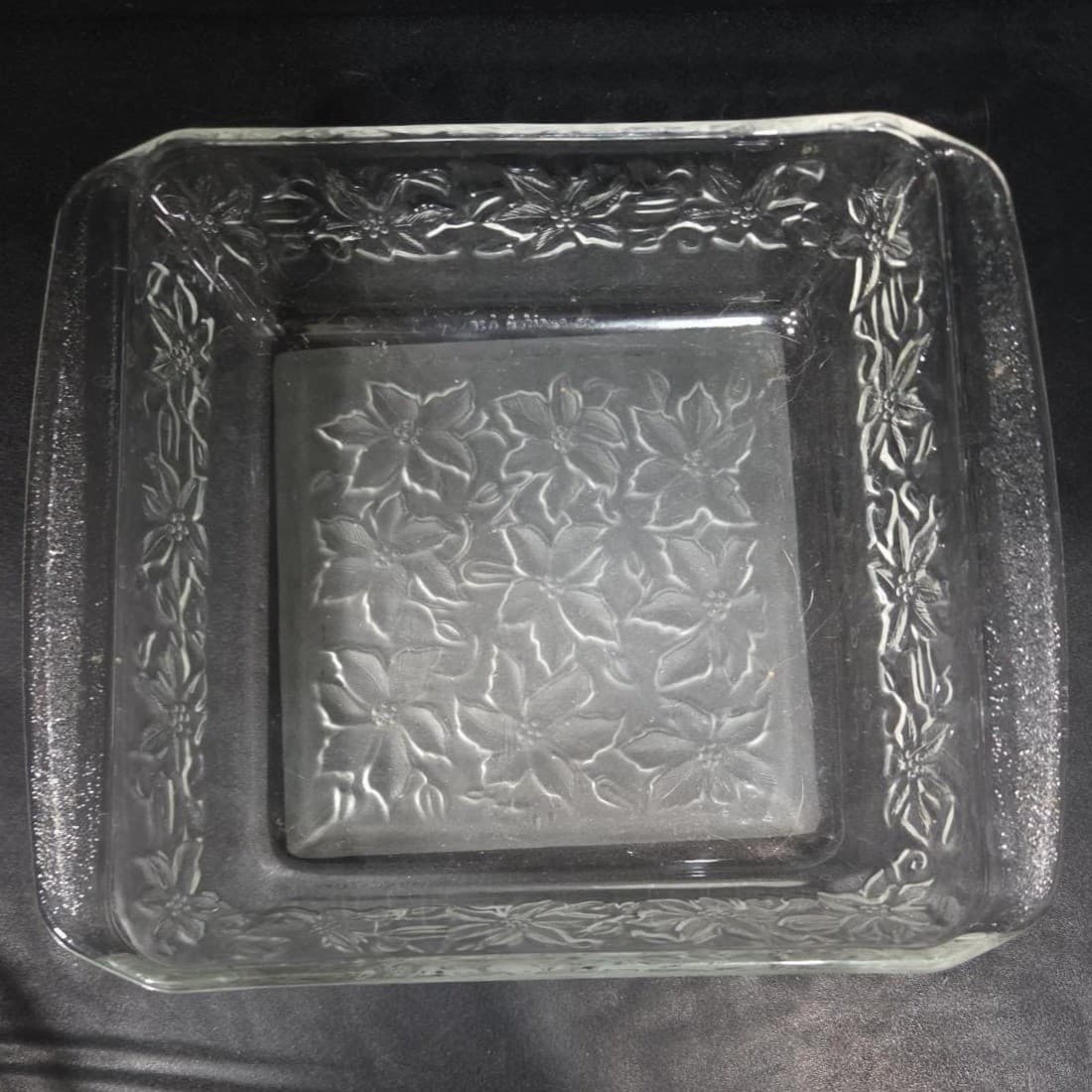 Princess House Fantasia 8X8 Casserole Dish, Vintage Frosted Poinsettia Bakeware - Thumbnail 6