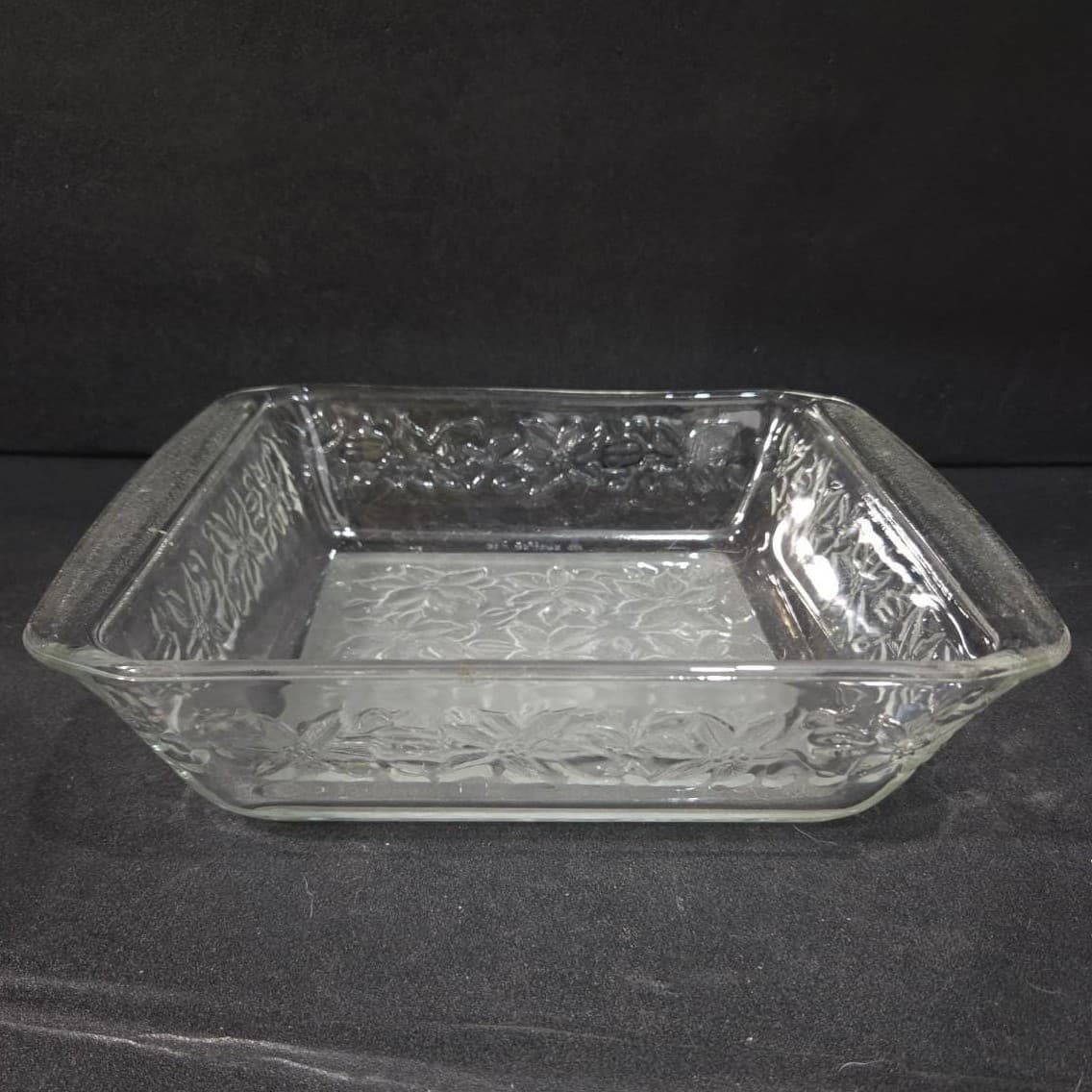 Princess House Fantasia 8X8 Casserole Dish, Vintage Frosted Poinsettia Bakeware - Thumbnail 7