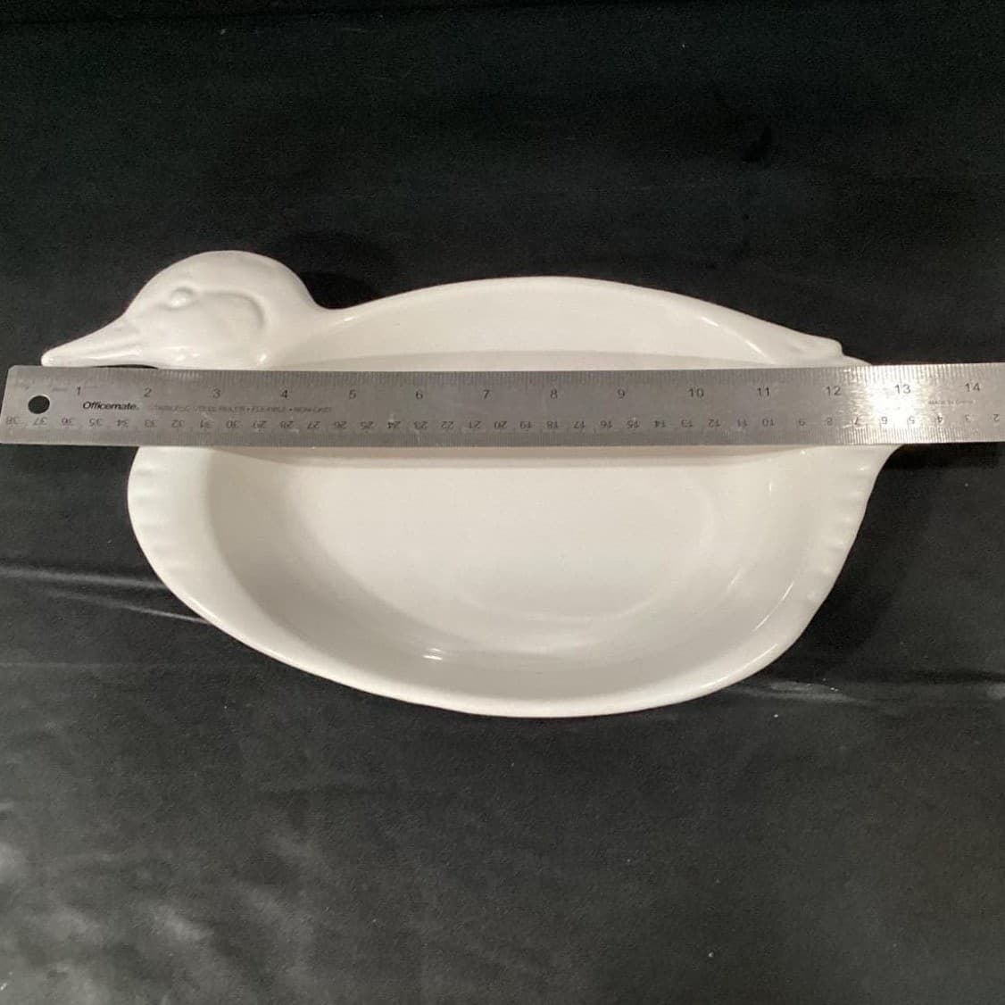 White Ceramic Duck Shaped Platter, Vintage Japan Glossy Serving Dish Centerpiece - Thumbnail 2