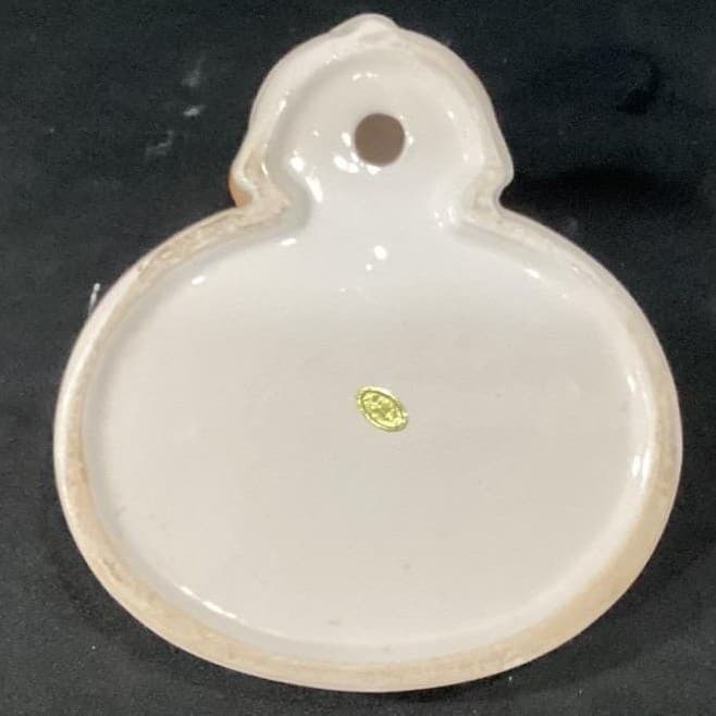 Puppy Dog Ceramic Soap Dish, Vintage Art Deco-Style Bathroom Decor Vanity Accent - Thumbnail 4