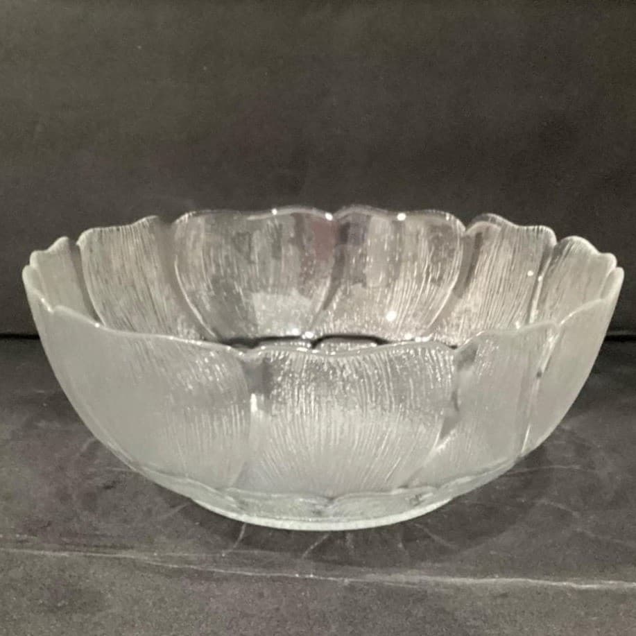 Arcoroc Fleur Serving Bowl, Vintage Clear Tempered Glass Replacement Centerpiece - Thumbnail 8