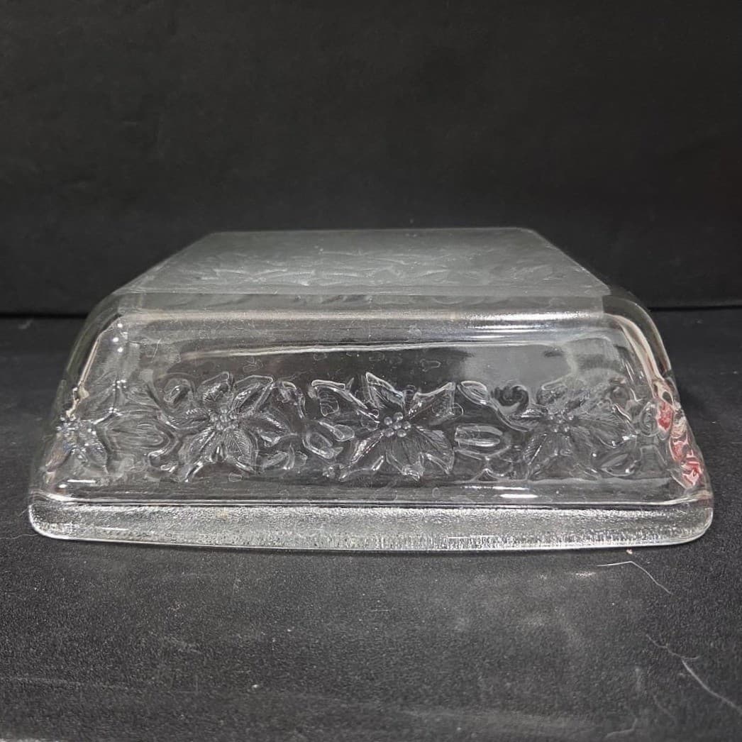 Princess House Fantasia 8X8 Casserole Dish, Vintage Frosted Poinsettia Bakeware - Thumbnail 9