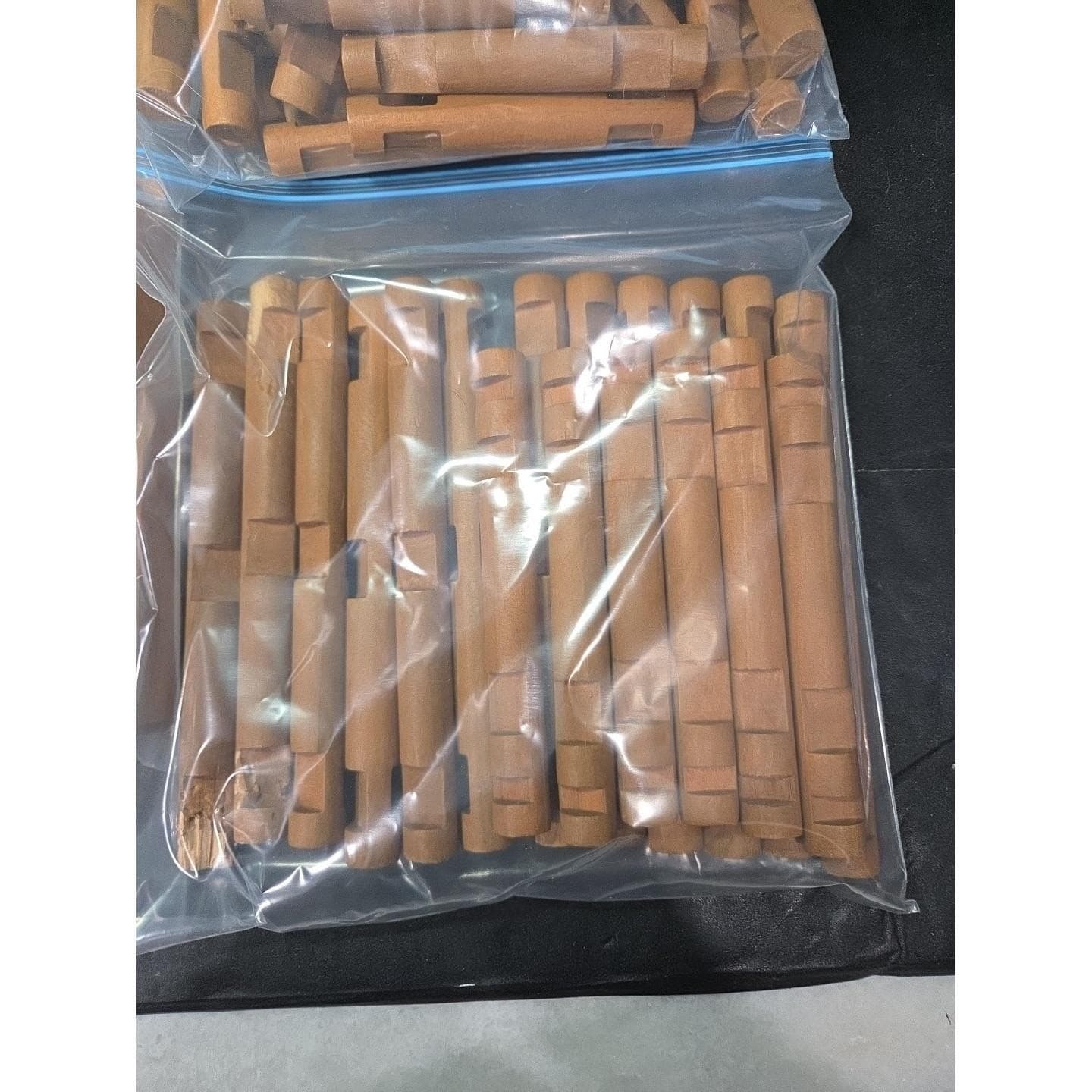 Tumble Tree Timbers Limited Edition Lincoln Logs & Wagon, Vtg Case, 300+ Pieces - Thumbnail 12