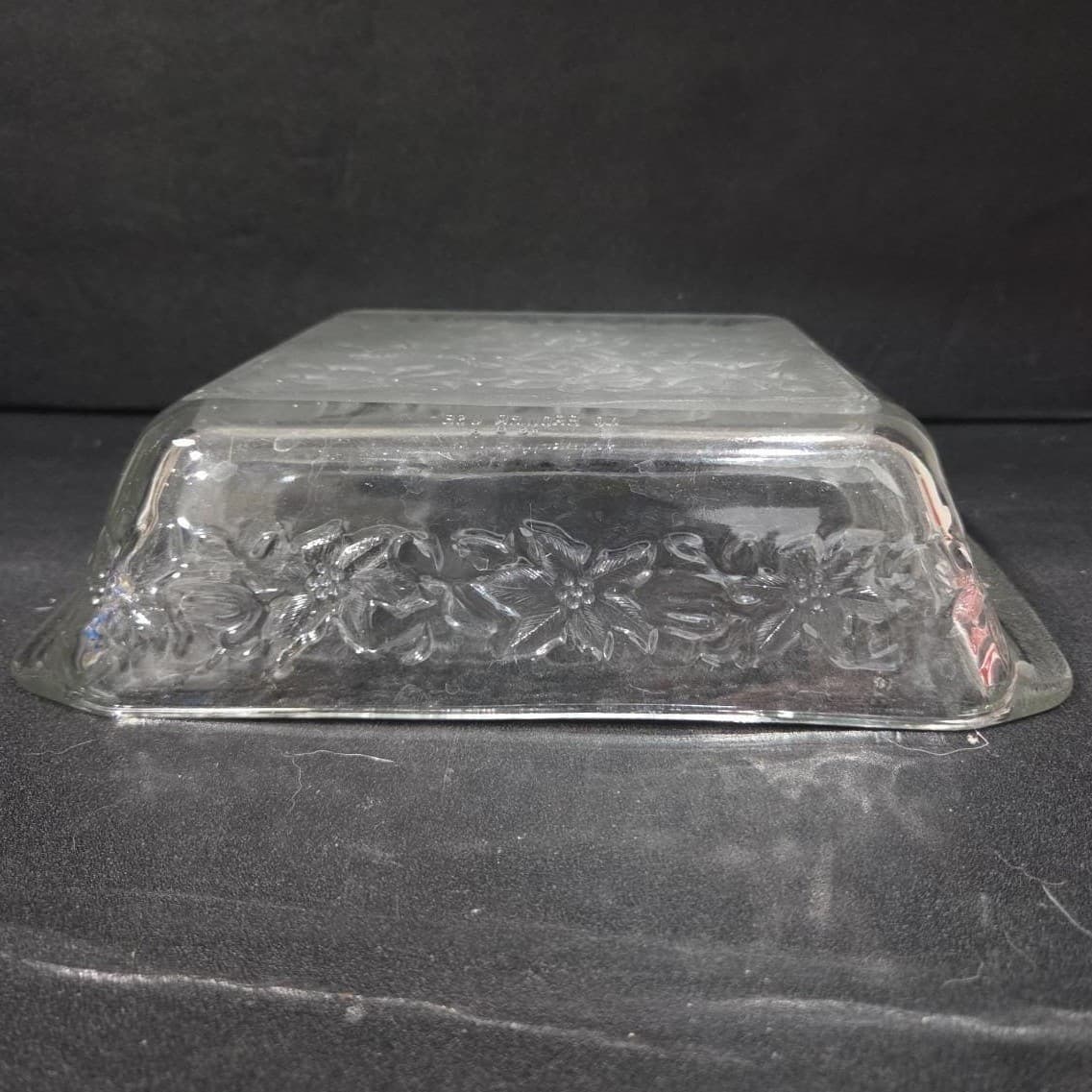 Princess House Fantasia 8X8 Casserole Dish, Vintage Frosted Poinsettia Bakeware - Thumbnail 10