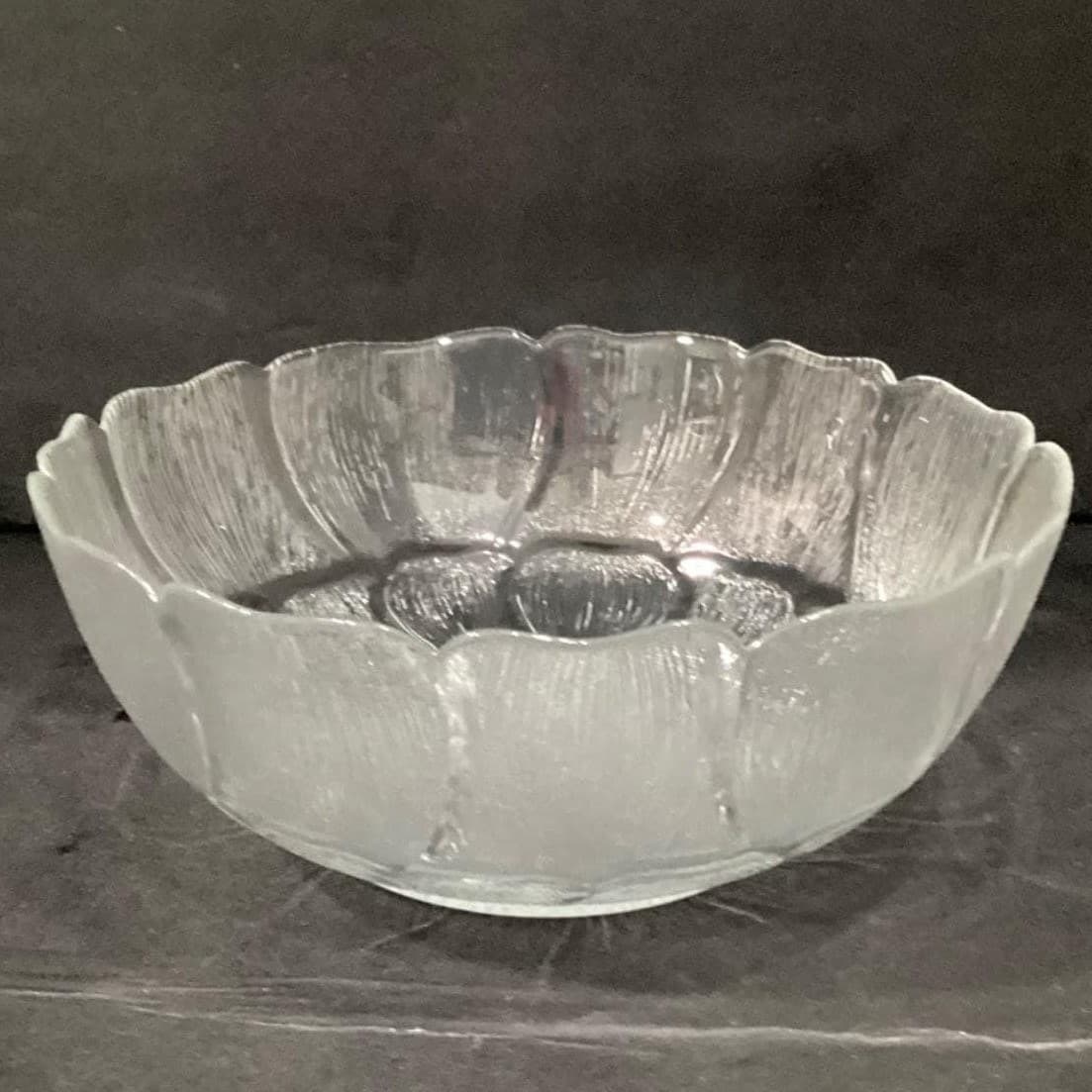 Arcoroc Fleur Serving Bowl, Vintage Clear Tempered Glass Replacement Centerpiece - Thumbnail 11