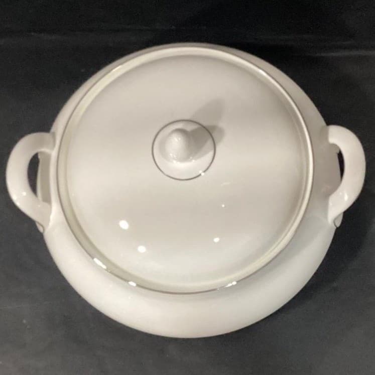 Royal Doulton Amulet Covered Vegetable Bowl, Fine Bone China, Round Serving Dish - Thumbnail 7