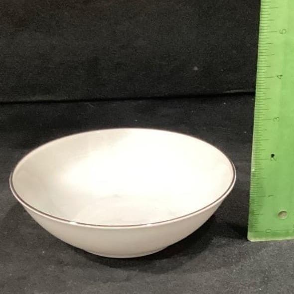 Royal Doulton Amulet Dessert Bowls, Set Of 2, White Floral Fine China Dinnerware - Thumbnail 3