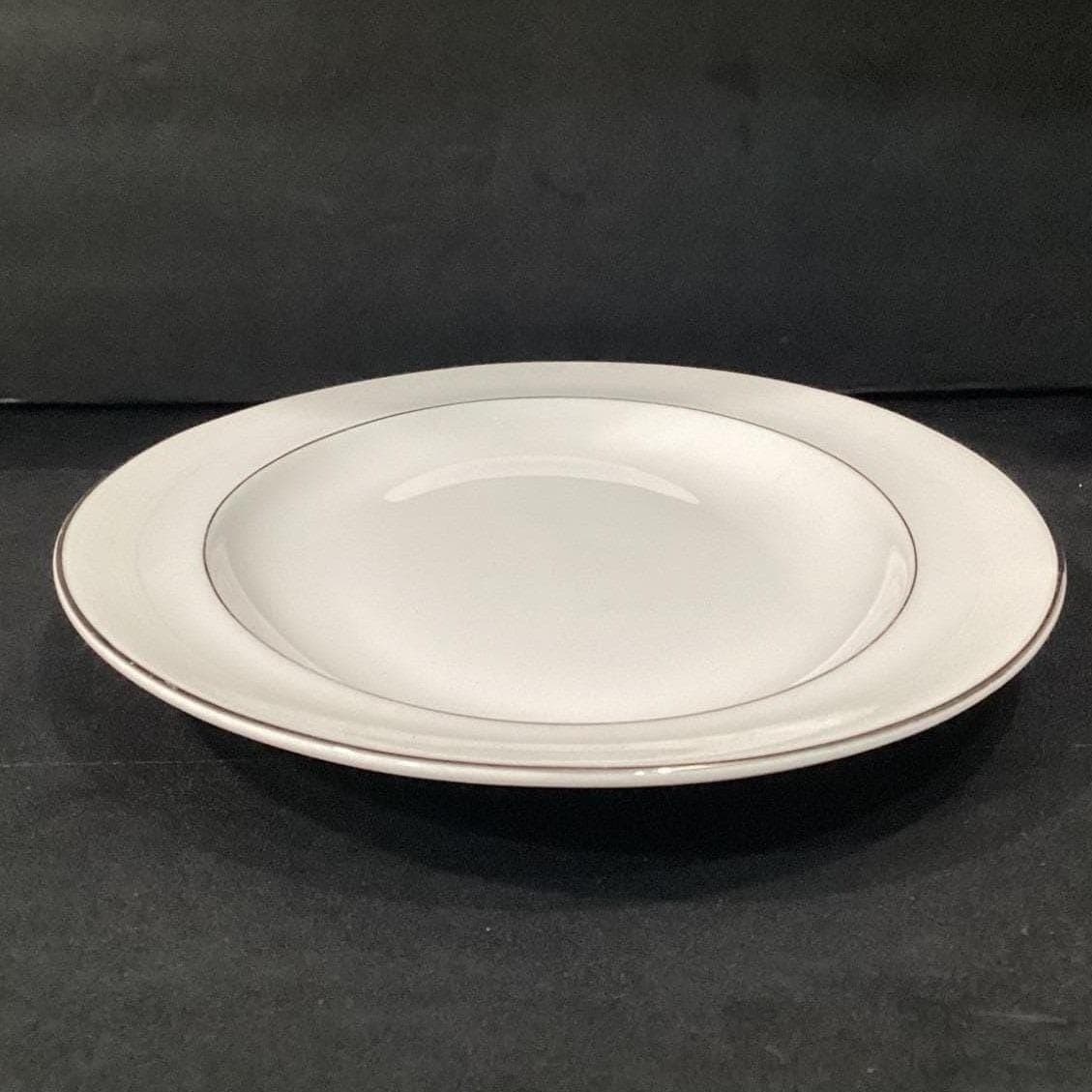 Royal Doulton Amulet Oval Serving Platter, White Floral Bone China Tableware - Thumbnail 11