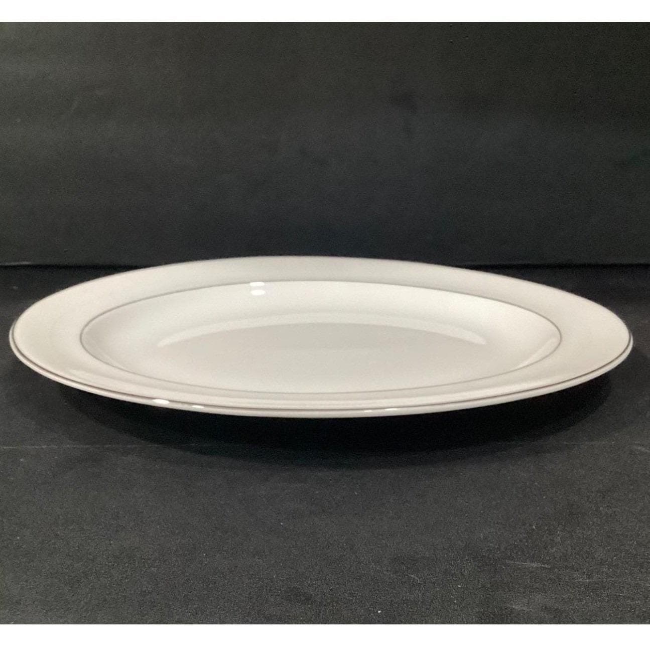 Royal Doulton Amulet Oval Serving Platter, White Floral Bone China Tableware - Thumbnail 10