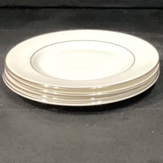 Royal Doulton Amulet Bread & Butter Plates, Set of 4 White Bone China Dinnerware - Thumbnail 7