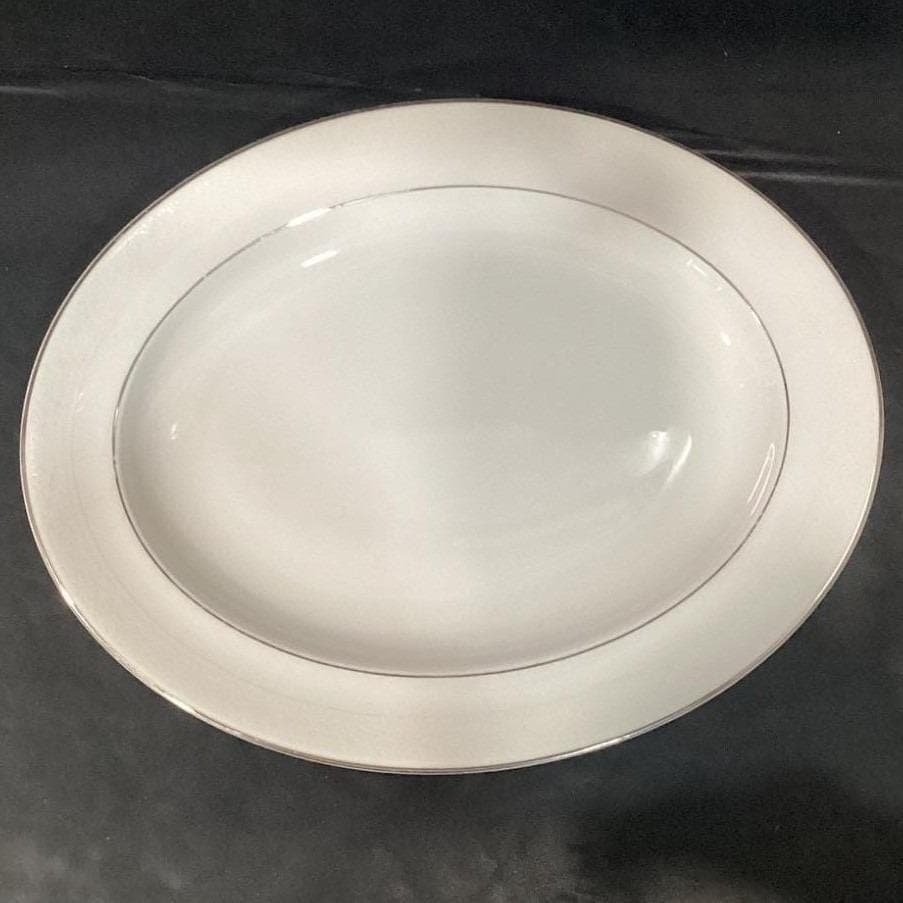 Royal Doulton Amulet Oval Serving Platter, White Floral Bone China Tableware - Thumbnail 7
