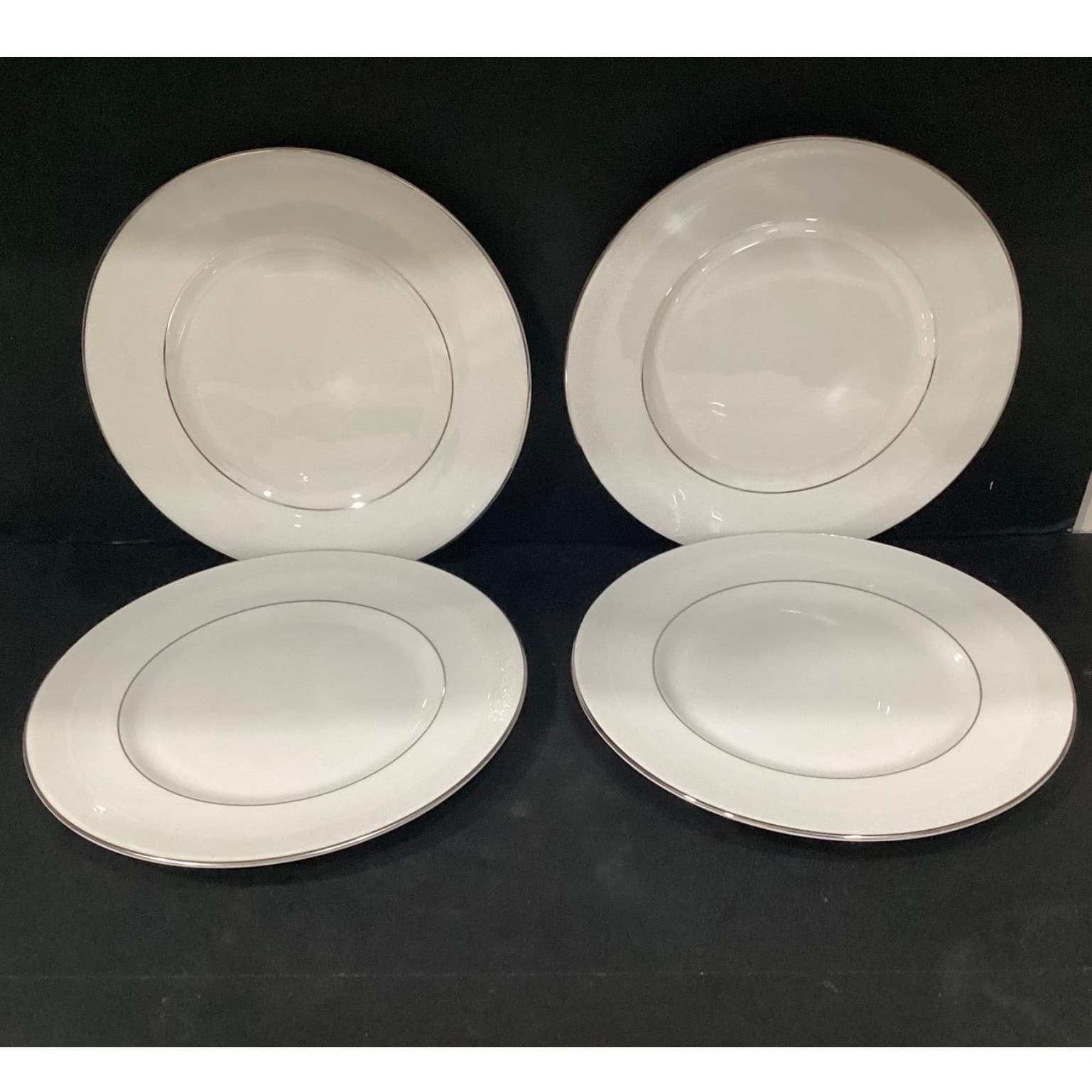Royal Doulton China - Amulet - Set of 4 White Floral Dinner Plates - Thumbnail 6