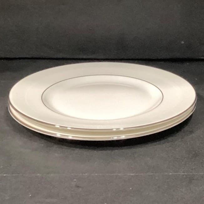 Royal Doulton Amulet Salad Plates, Set of 2, White Floral Bone China Dinnerware - Thumbnail 10