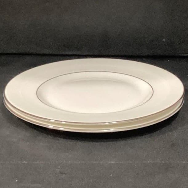 Royal Doulton Amulet Salad Plates, Set of 2, White Floral Bone China Dinnerware - Thumbnail 8