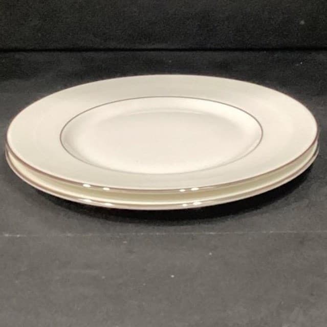 Royal Doulton Amulet Salad Plates, Set of 2, White Floral Bone China Dinnerware - Thumbnail 7
