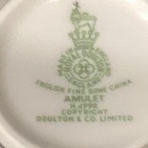 Royal Doulton Amulet Teacups & Saucers, Four Piece Set, White Floral Bone China - Thumbnail 7