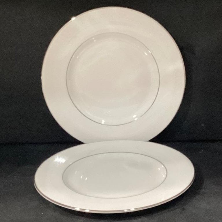 Royal Doulton Amulet Salad Plates, Set of 2, White Floral Bone China Dinnerware - Thumbnail 6