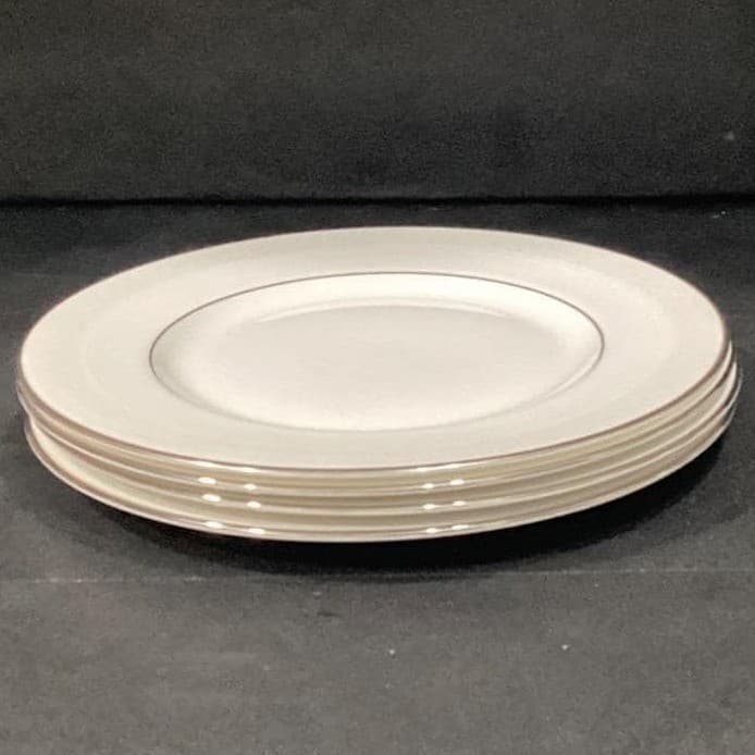 Royal Doulton Amulet Salad Plates, Set of 4, White Floral Bone China Dinnerware - Thumbnail 9