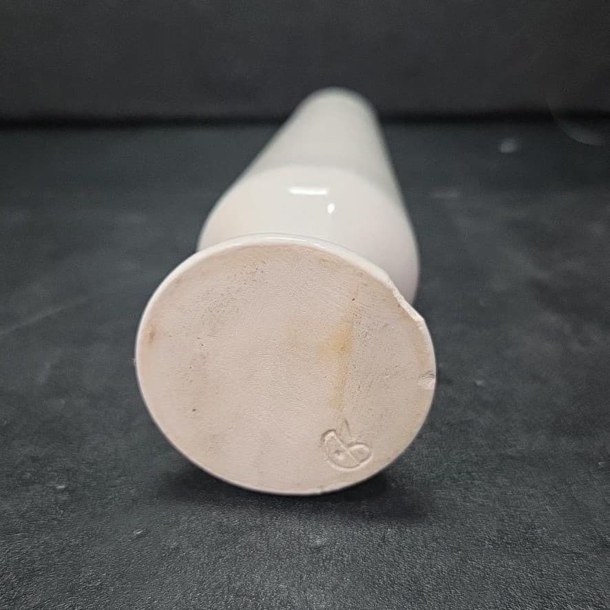 Cream Ceramic Bud Vase, Vintage Mid Century Signed Pottery, Footed Mantel Decor - Thumbnail 8