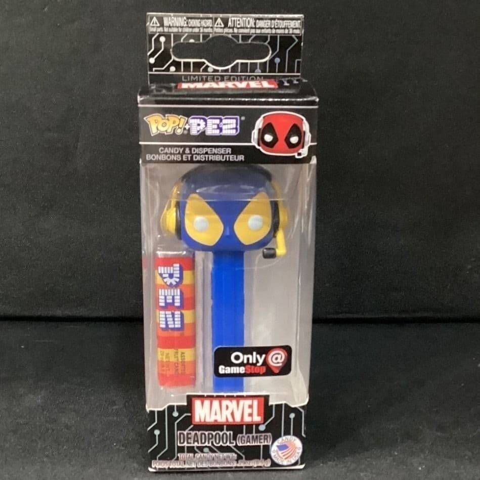 Marvel Deadpool Gamer Funko Pop 537 Pez Dispenser & Miles Morales Keychain Set - Thumbnail 7