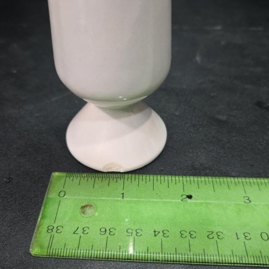 Cream Ceramic Bud Vase, Vintage Mid Century Signed Pottery, Footed Mantel Decor - Thumbnail 10