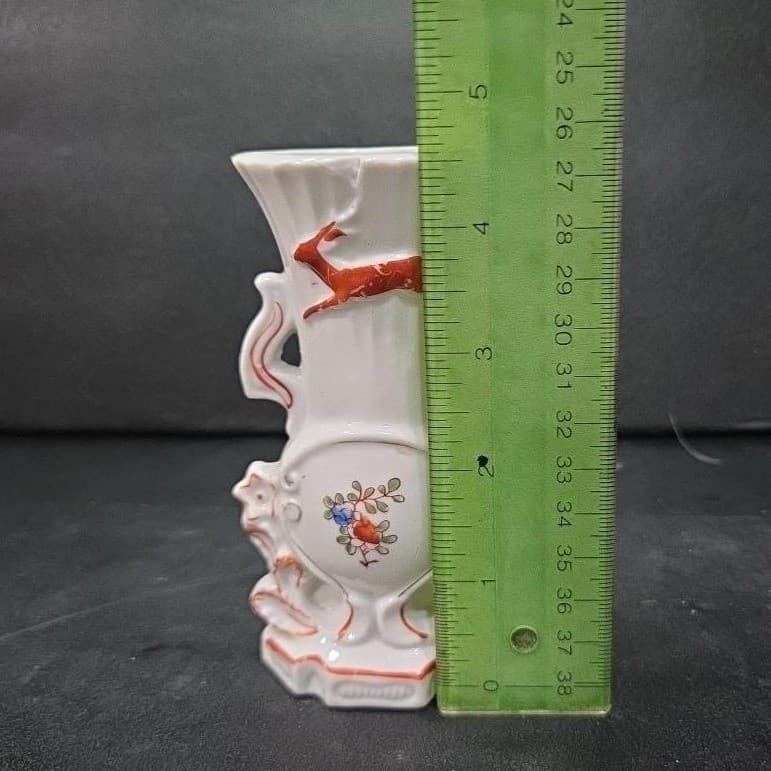 Bridgerton Style Japan Floral Vase, White and Red Flower Display, Mantel Decor - Thumbnail 9