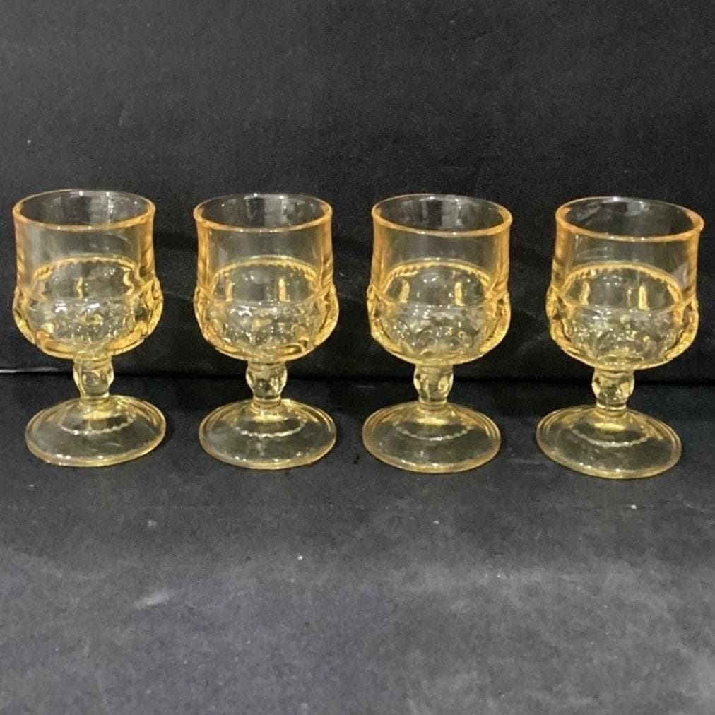 Indiana Glass Kings Crown Thumbprint Goblets, Set of 4, Vintage Yellow Stemware - Thumbnail 8