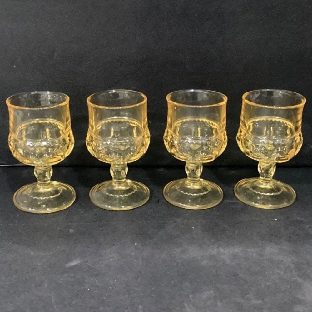 Indiana Glass Kings Crown Thumbprint Goblets, Set of 4, Vintage Yellow Stemware - Thumbnail 9