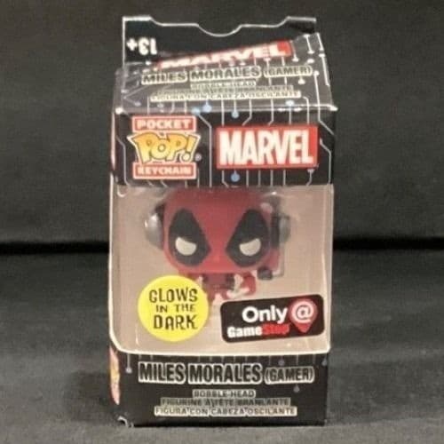 Marvel Deadpool Gamer Funko Pop 537 Pez Dispenser & Miles Morales Keychain Set - Thumbnail 8